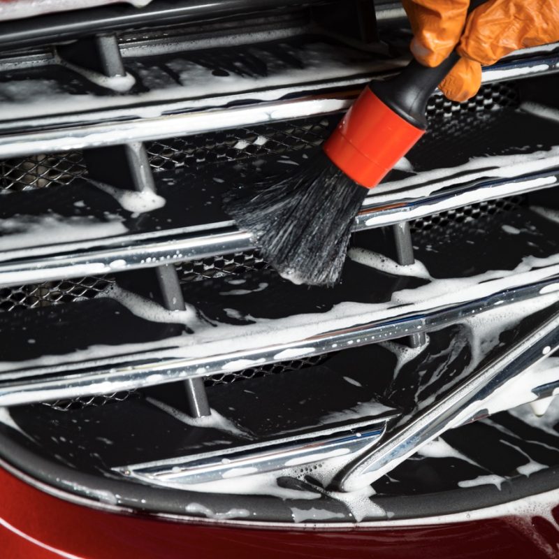 Detailed vehicle cleaning to washing